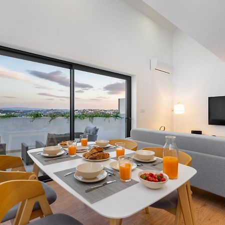 Whome Riverside View Premium Apartment W/ Ac & Terrace Porto Exteriér fotografie