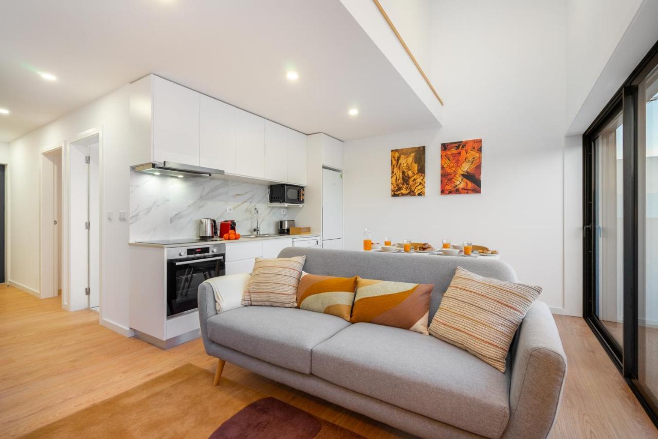 Whome Riverside View Premium Apartment W/ Ac & Terrace Porto Exteriér fotografie