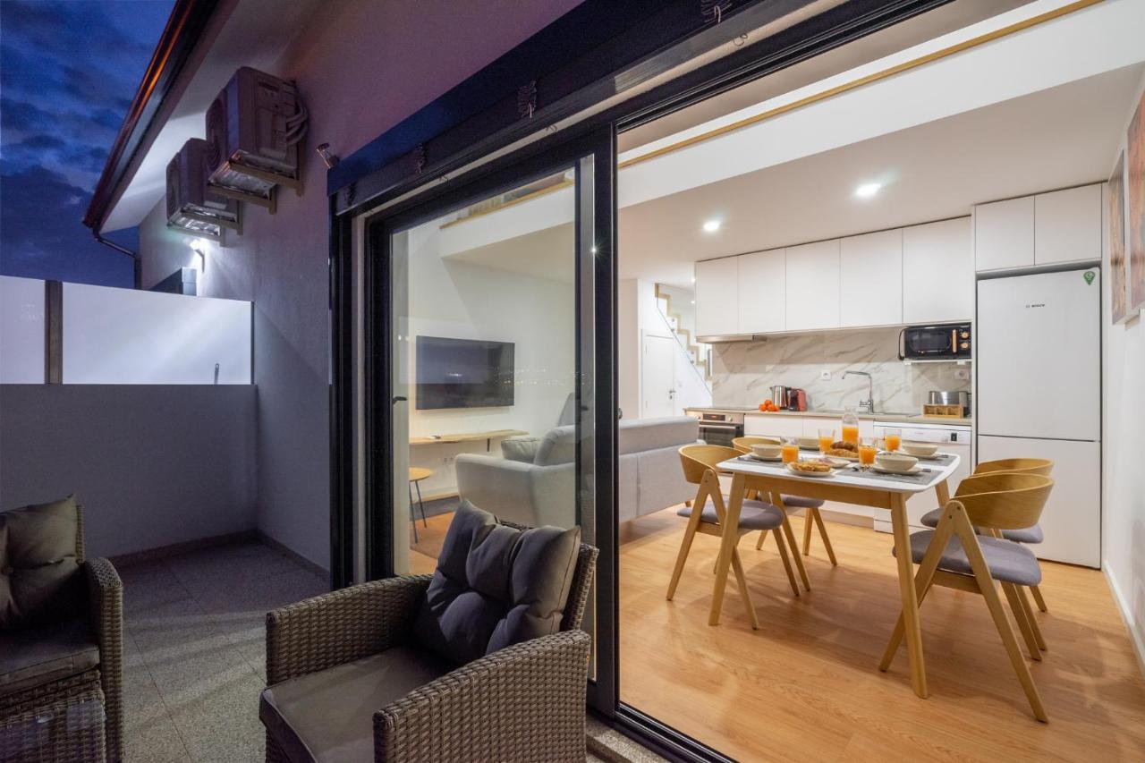 Whome Riverside View Premium Apartment W/ Ac & Terrace Porto Exteriér fotografie