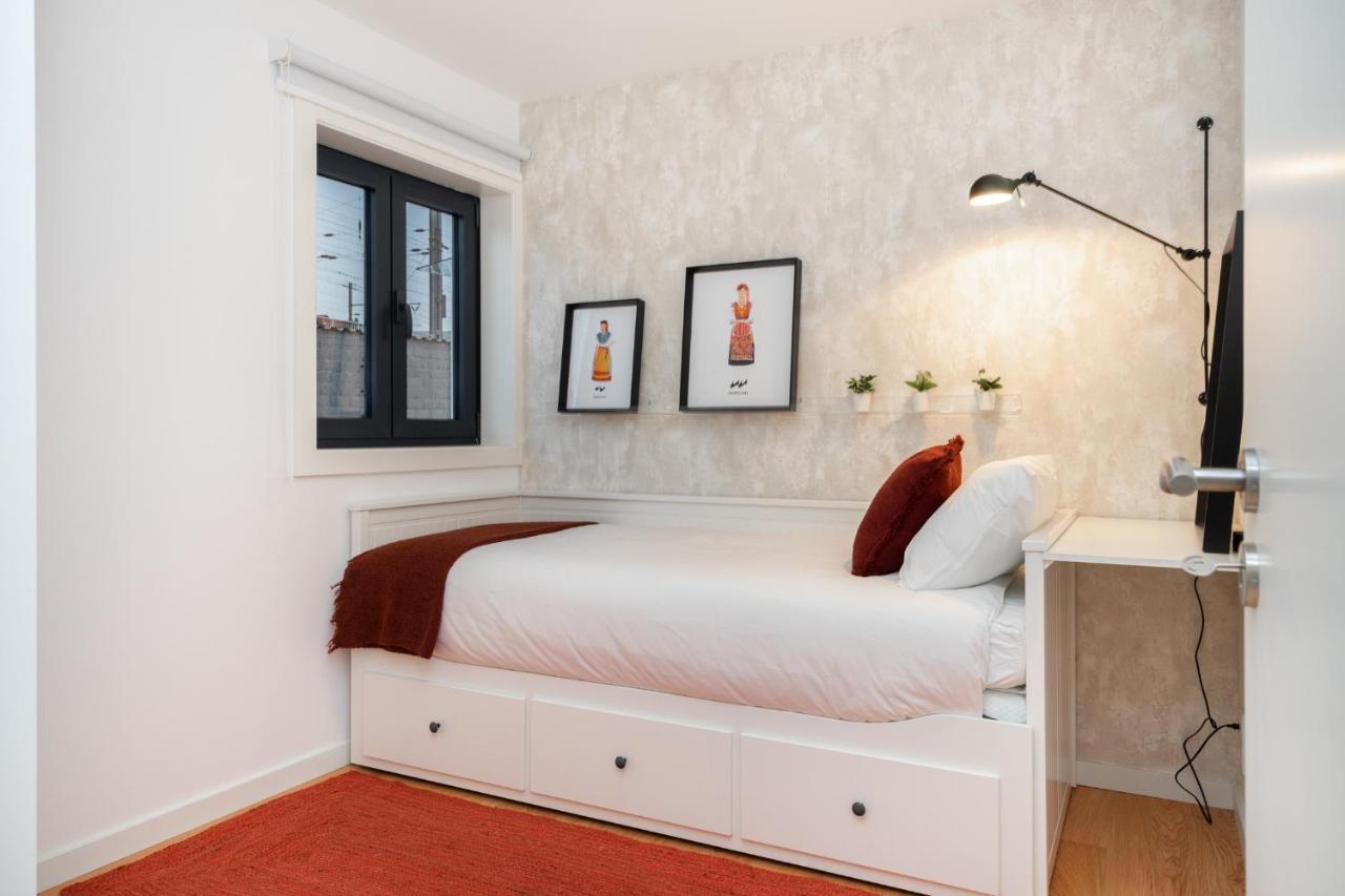 Whome Riverside View Premium Apartment W/ Ac & Terrace Porto Exteriér fotografie